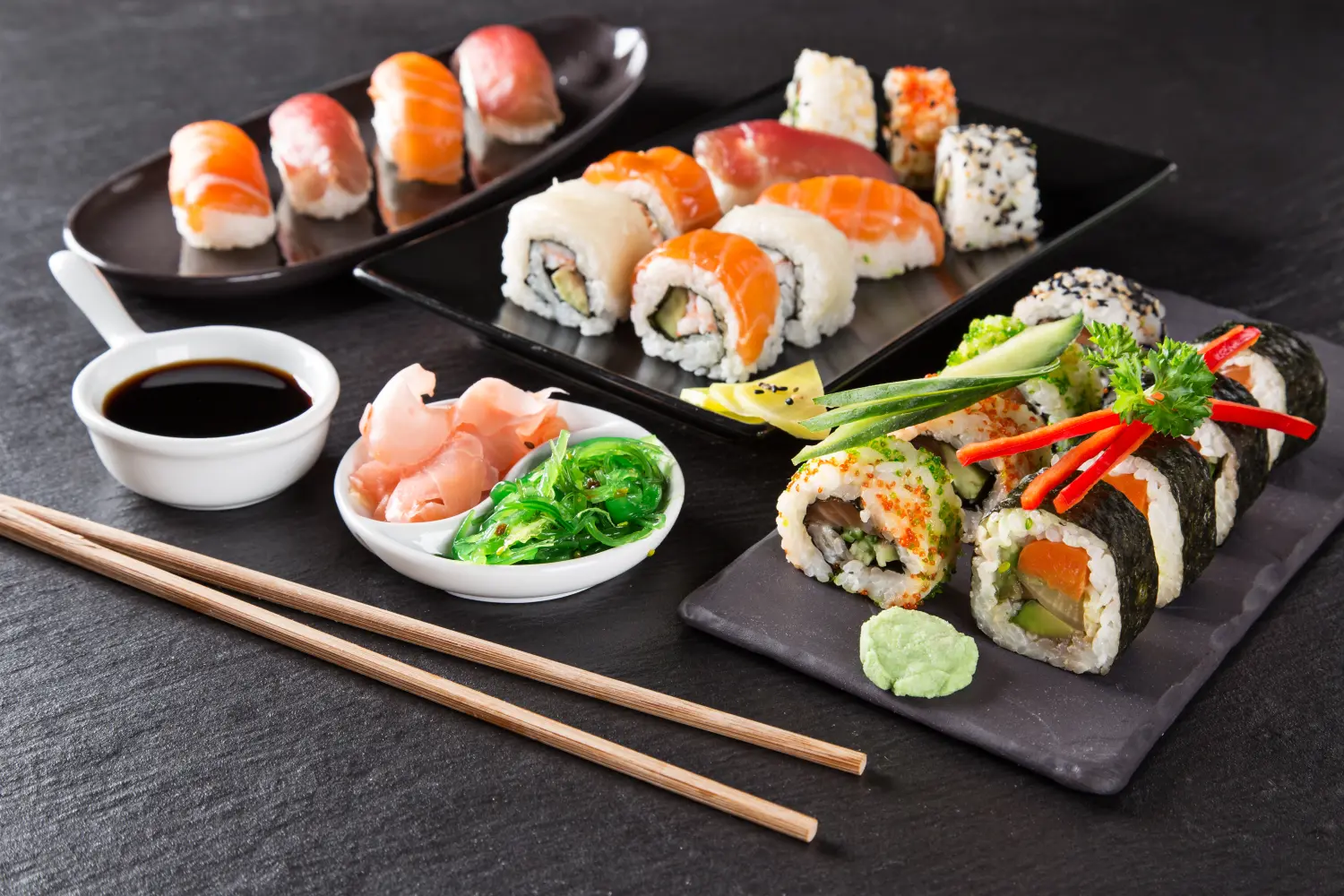Japanisches Meeresfrüchte-Sushi-Set